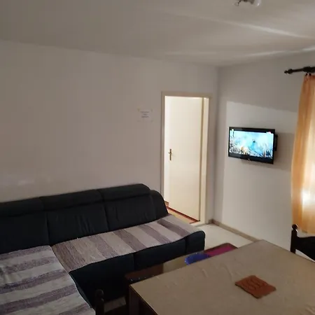 Apartment Mm