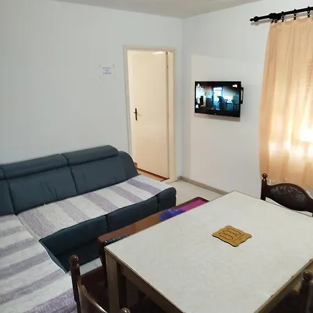 Apartment Mm